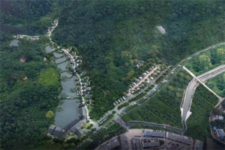 出售泰安青山花园4室2厅2卫207平豪华装修